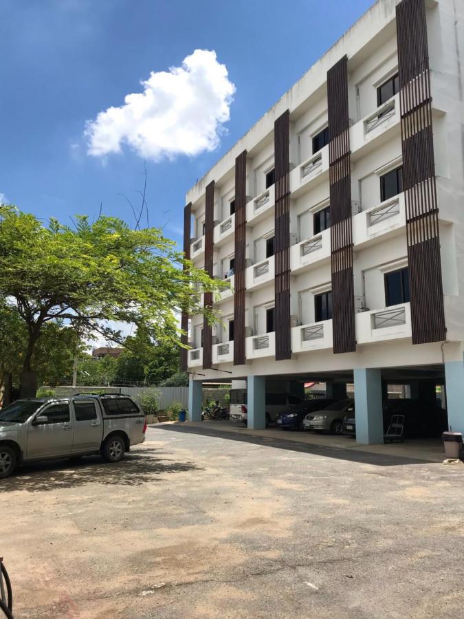 Vatchara Northgate Hotel Nakhon Sawan Zewnętrze zdjęcie